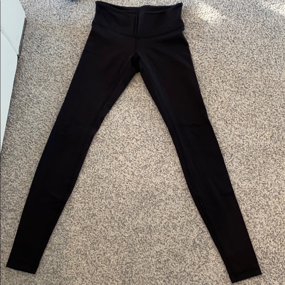 Lululemon low rise leggings size 4.